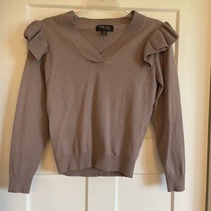 Truth by Republic VNeck Sweater with Flowy Shoulders Size M